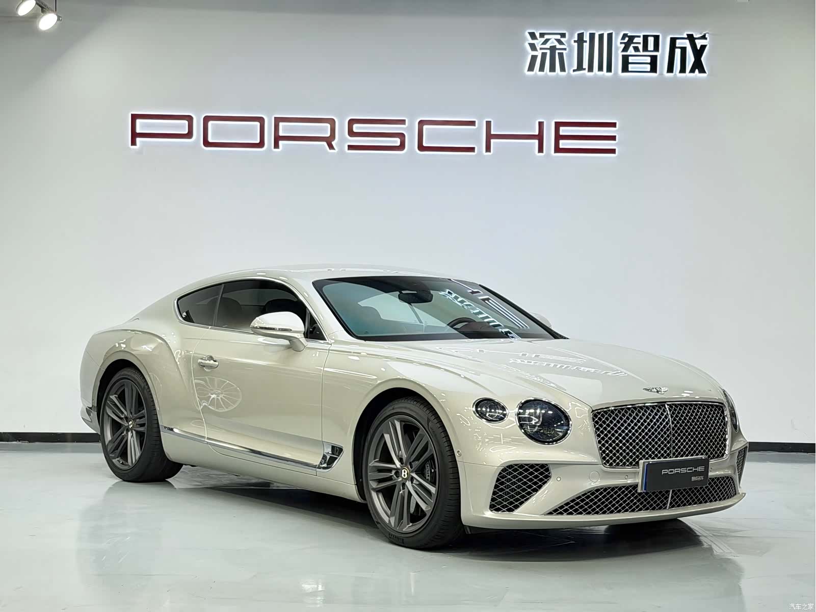Bentley Continental GT, 2020 3