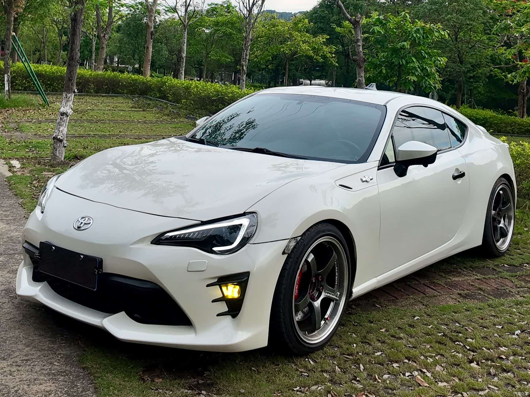 Toyota 86, 2014 1