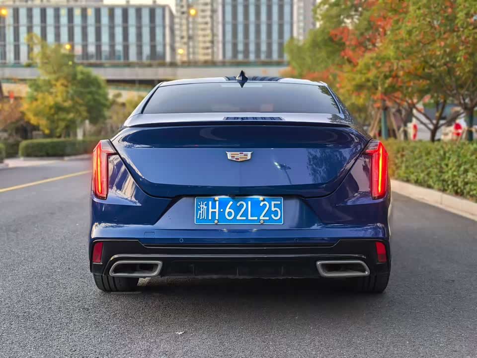 Cadillac CT4