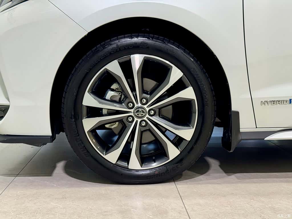 Toyota Granvia, 2024 10
