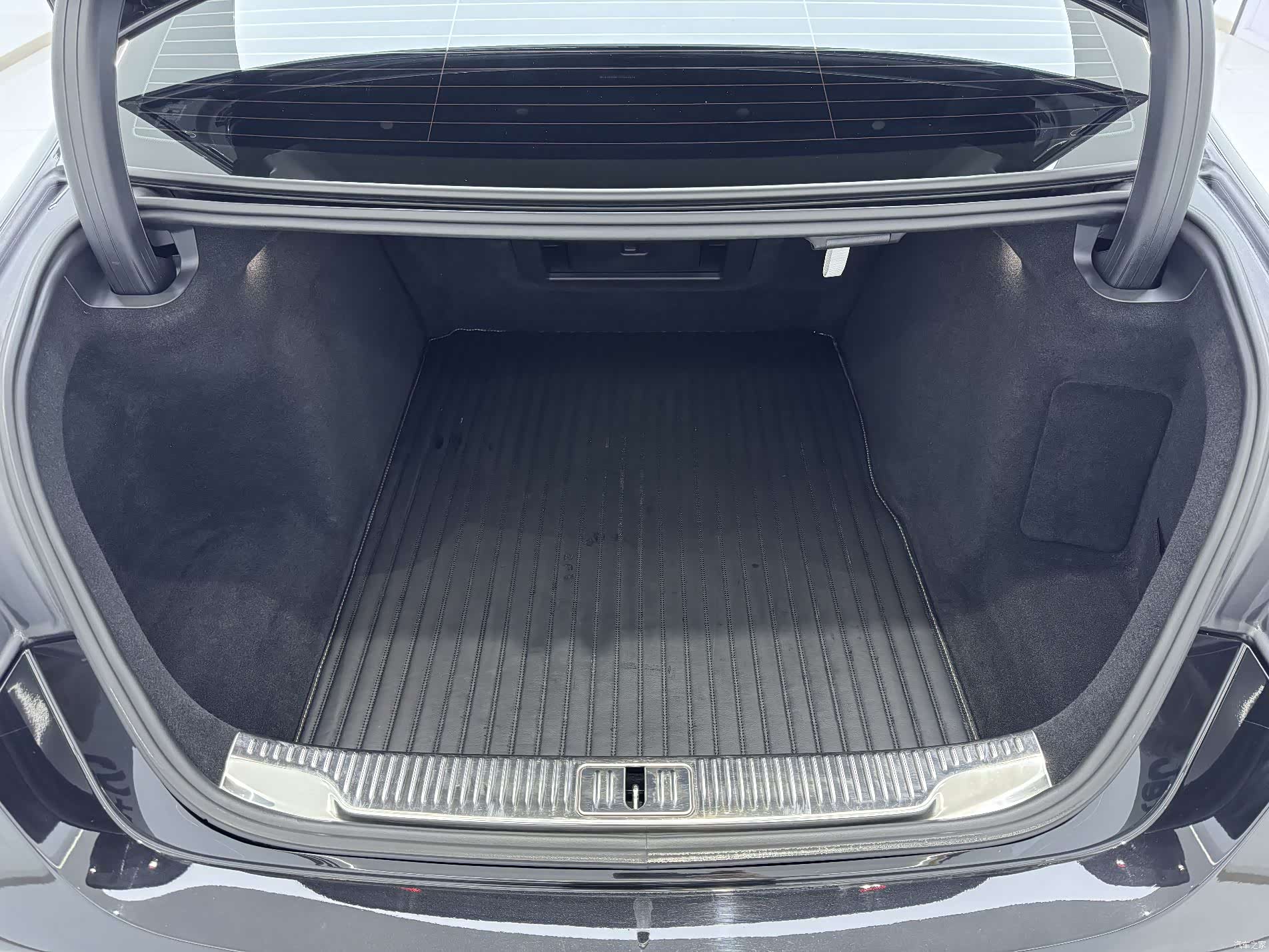 Maybach S-Class, 2024 18