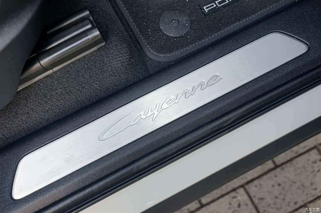 Porsche Cayenne, 2025 26