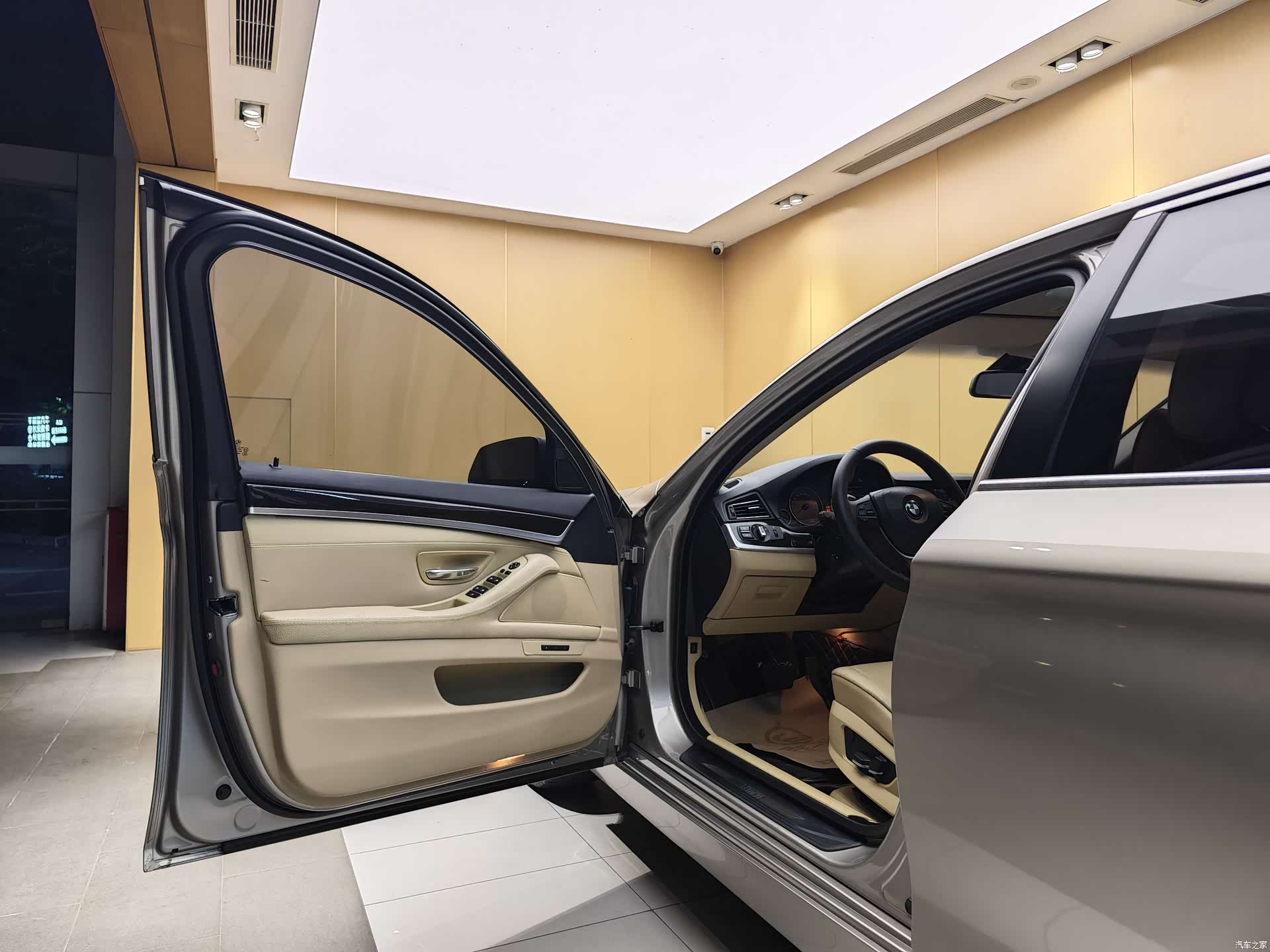 BMW 5 Series, 2013 8