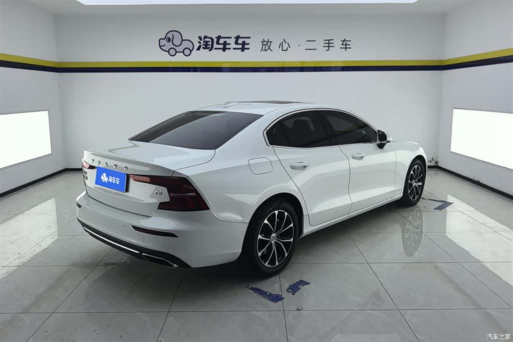 Volvo S60, 2021 3