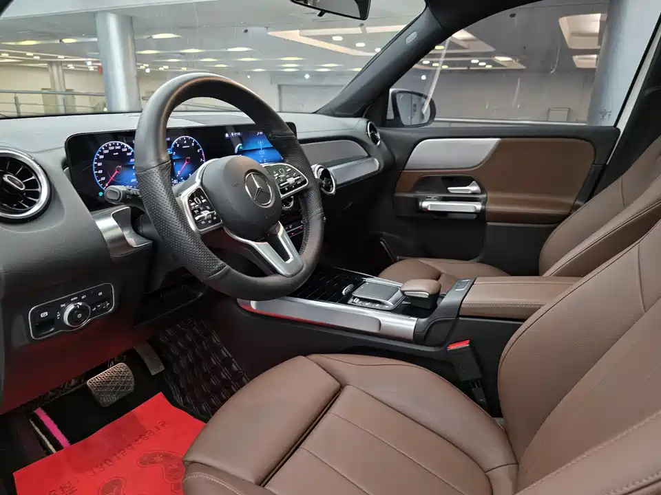 Mercedes-Benz GLB Mercedes-Benz GLB