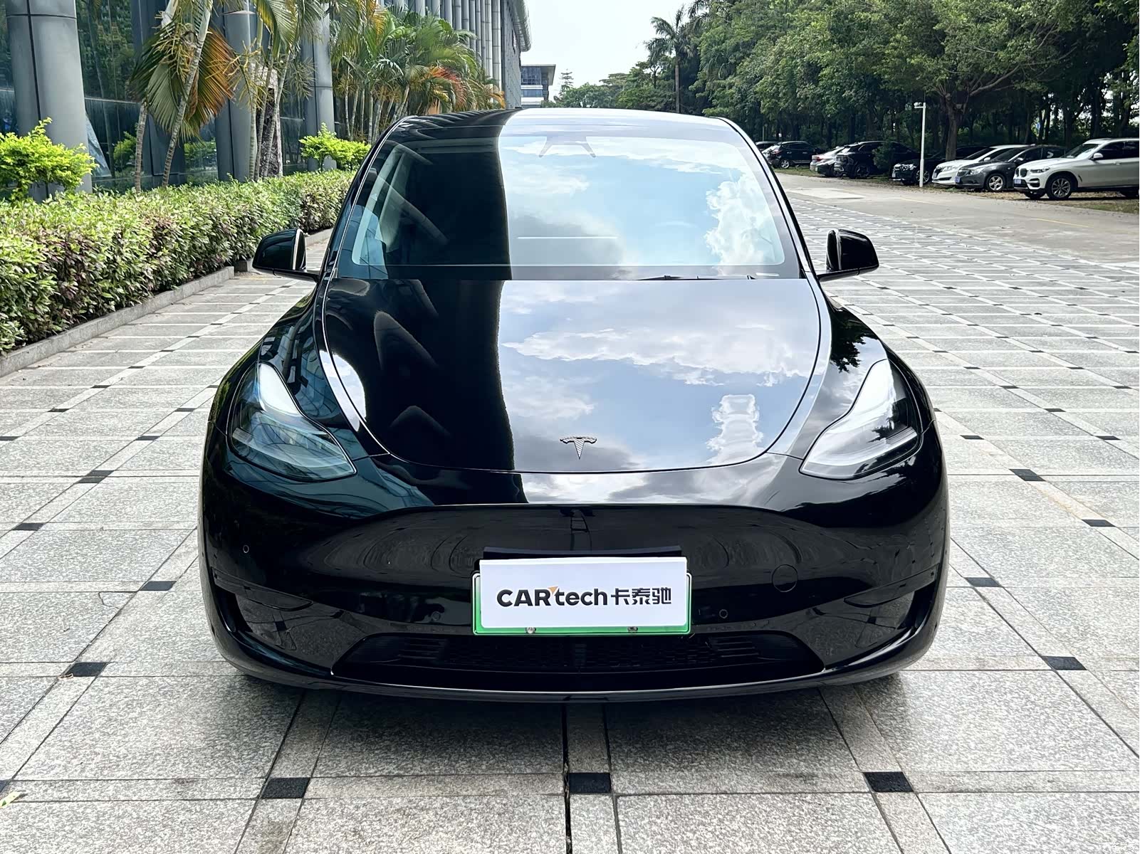 Tesla Model Y, 2022 2