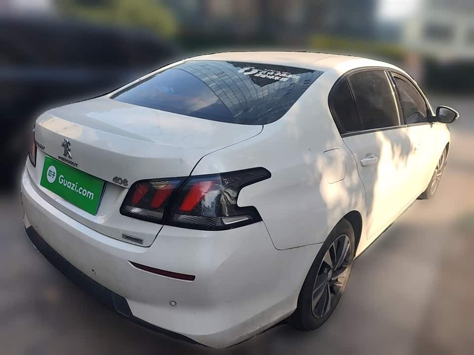 Peugeot 408