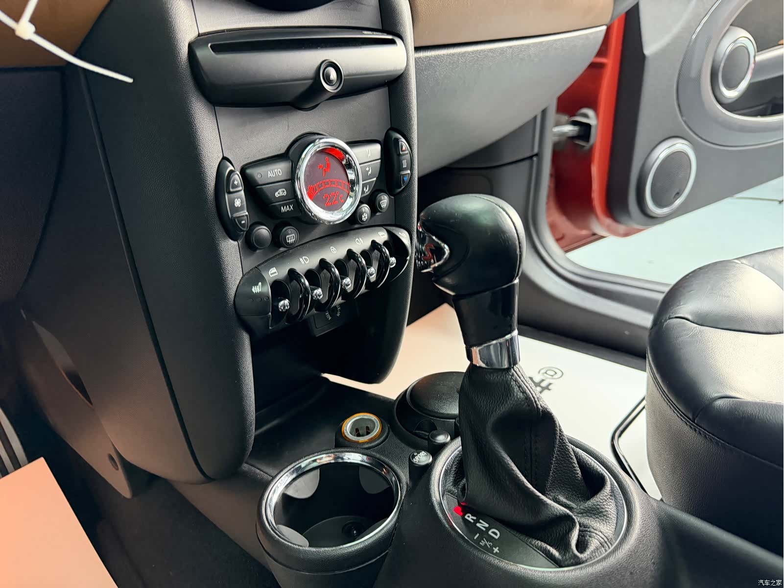 Mini Cooper, 2012 9