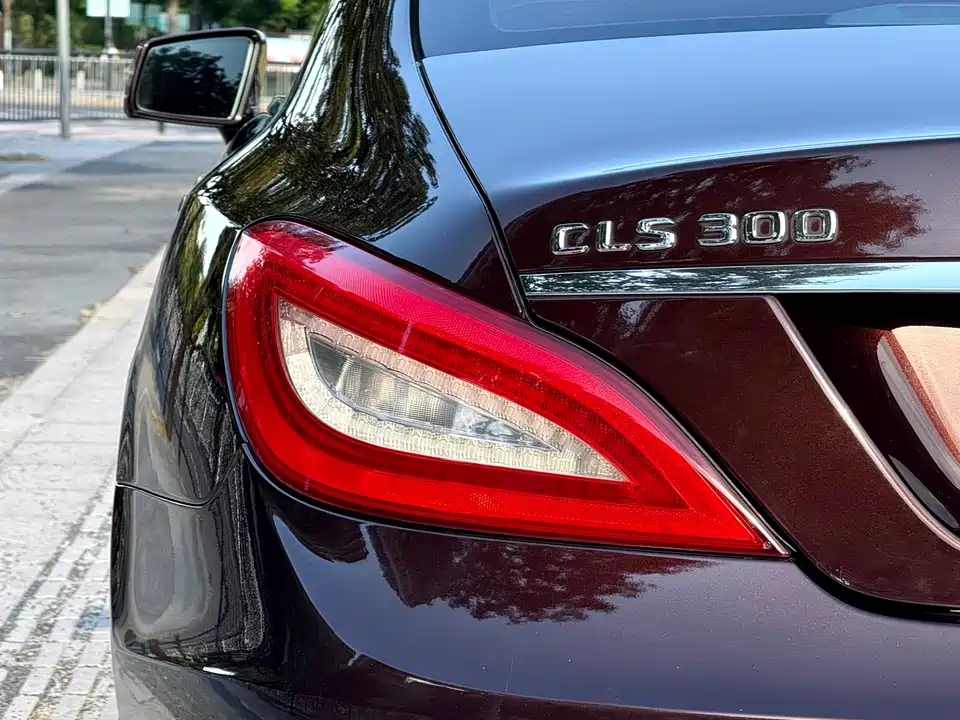 Mercedes-Benz CLS