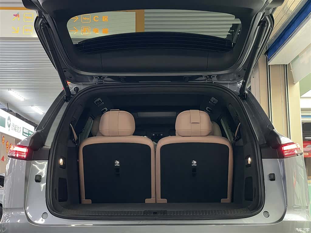 NIO L90, 2025 10