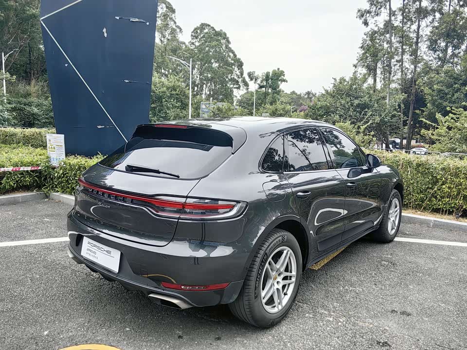 Porsche Macan
