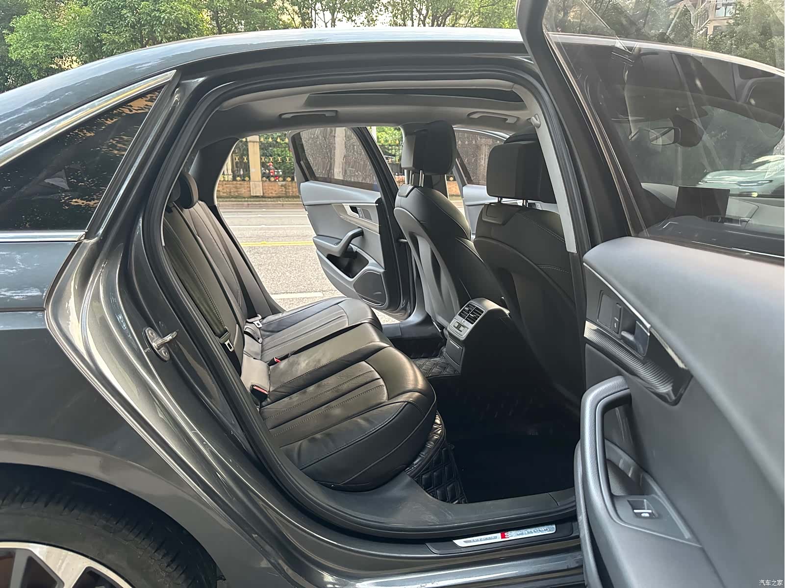 Audi A4L, 2023 16