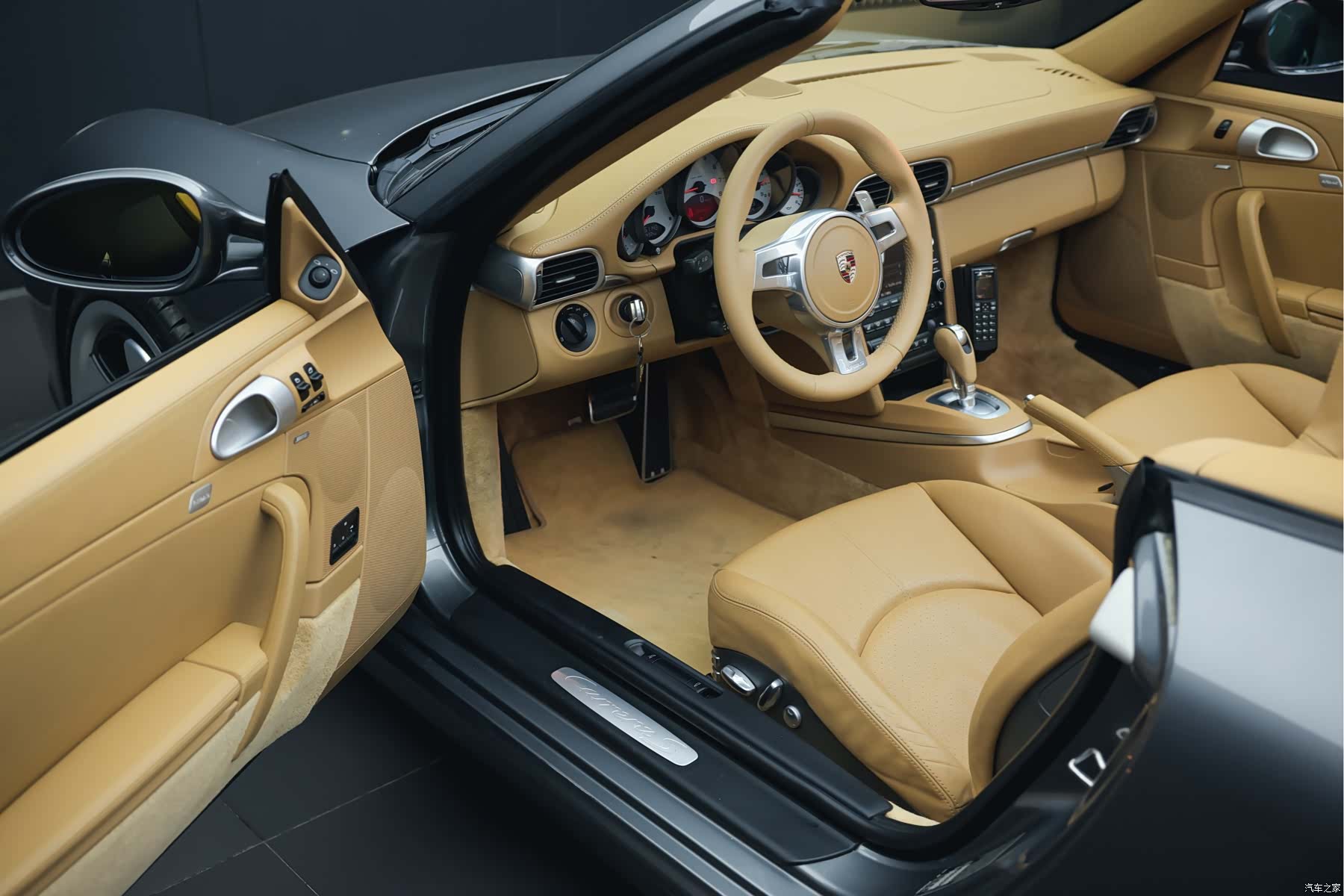 Porsche 911, 2010 8