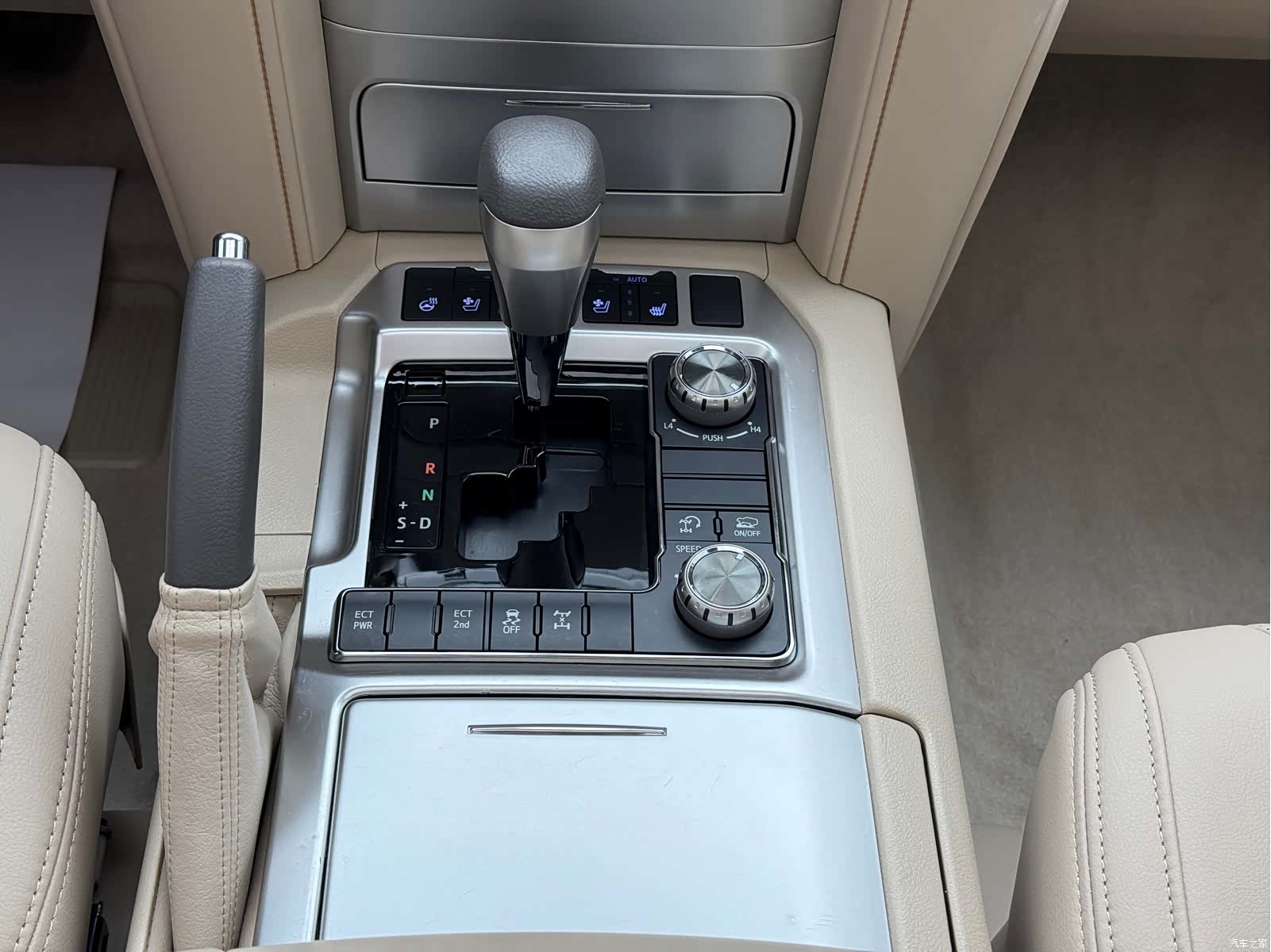 Toyota Land Cruiser, 2018 19
