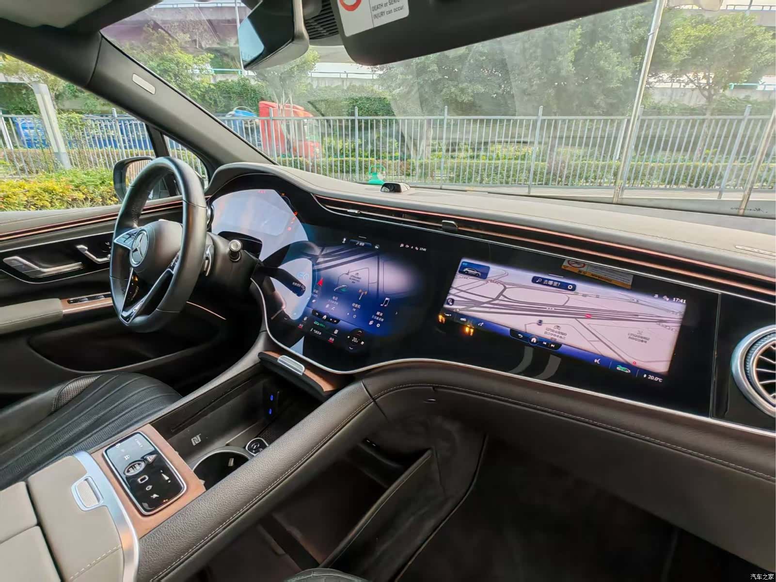 Mercedes-Benz EQS, 2023 10