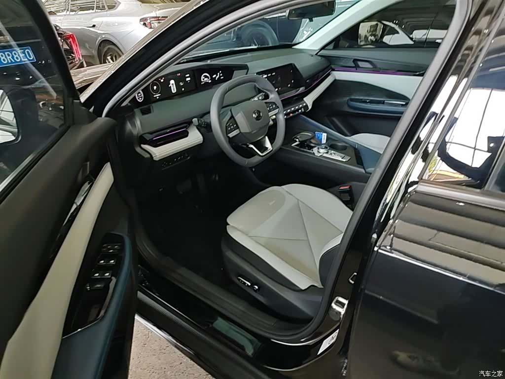 Changan UNI-V, 2023 16