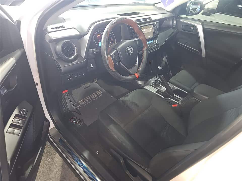 Toyota RAV4 Rongfang