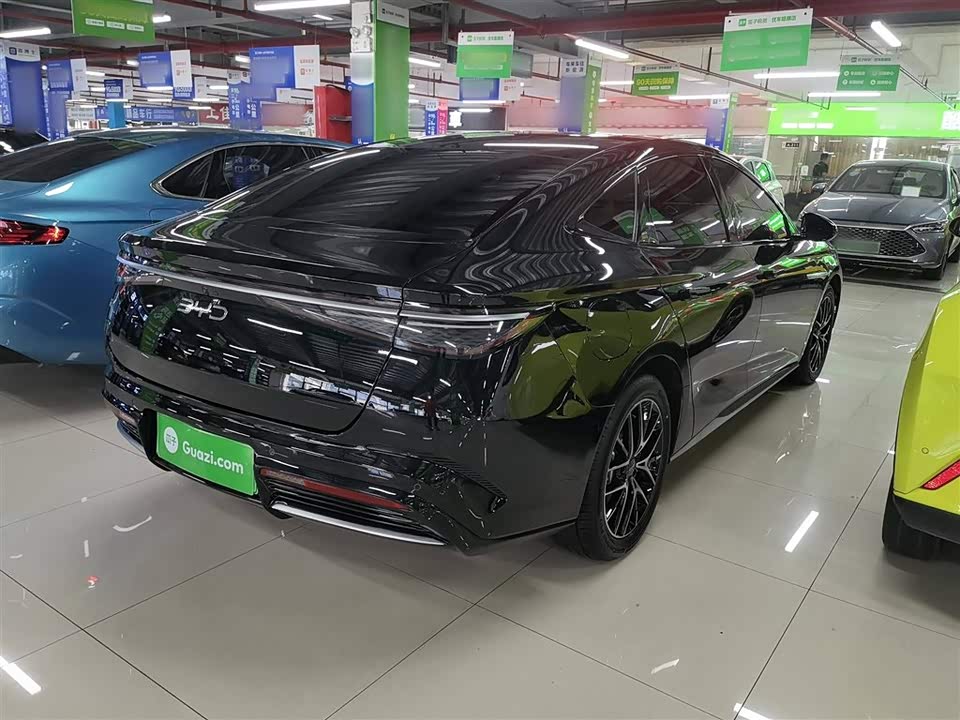 BYD Seal 07 DM-i BYD Seal 07 DM-i
