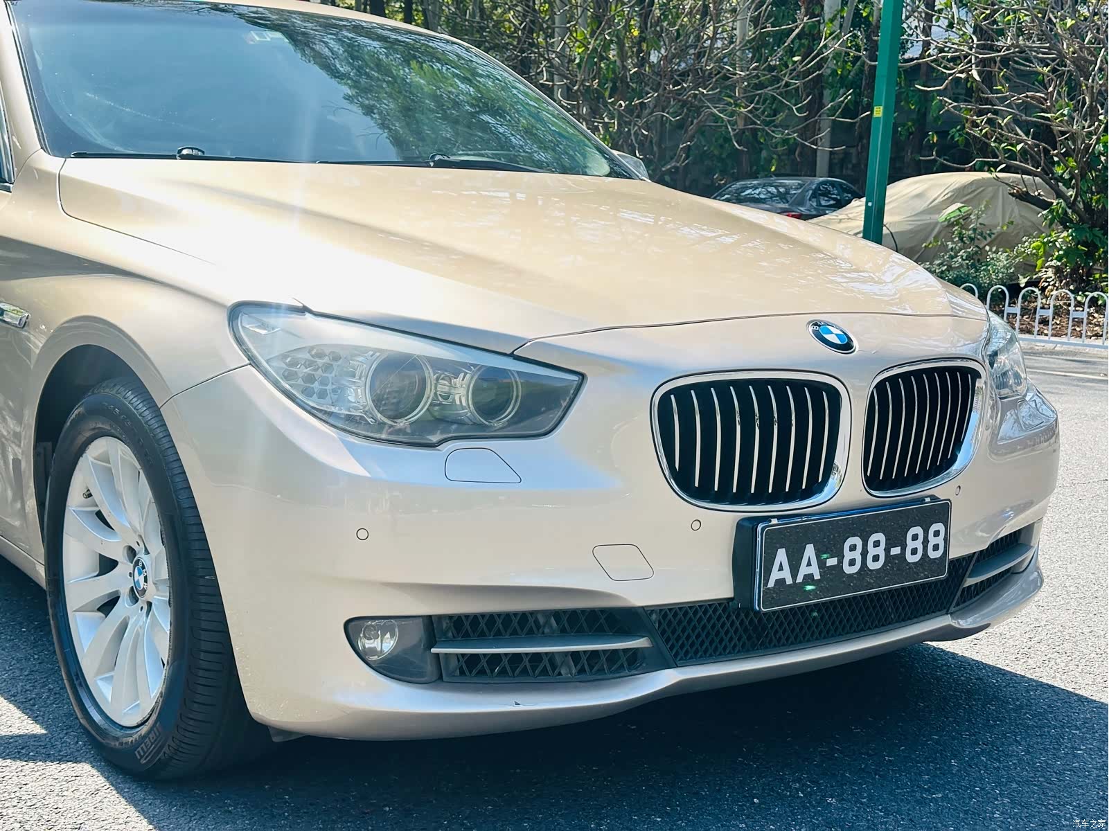 BMW 5 Series, 2011 11