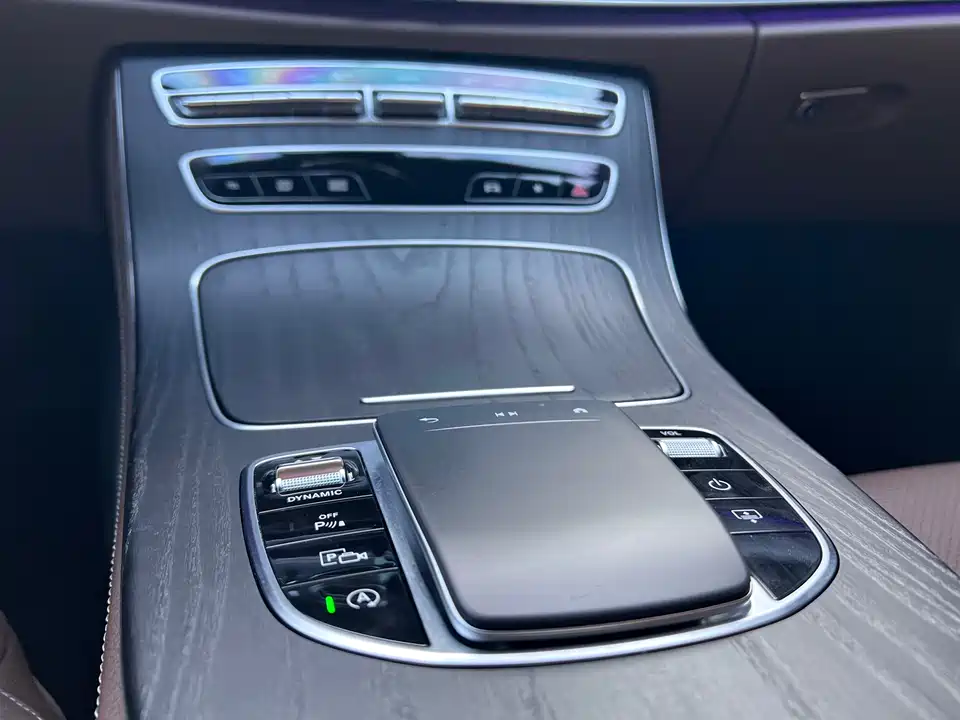 Mercedes-Benz E-class Mercedes-Benz E-class