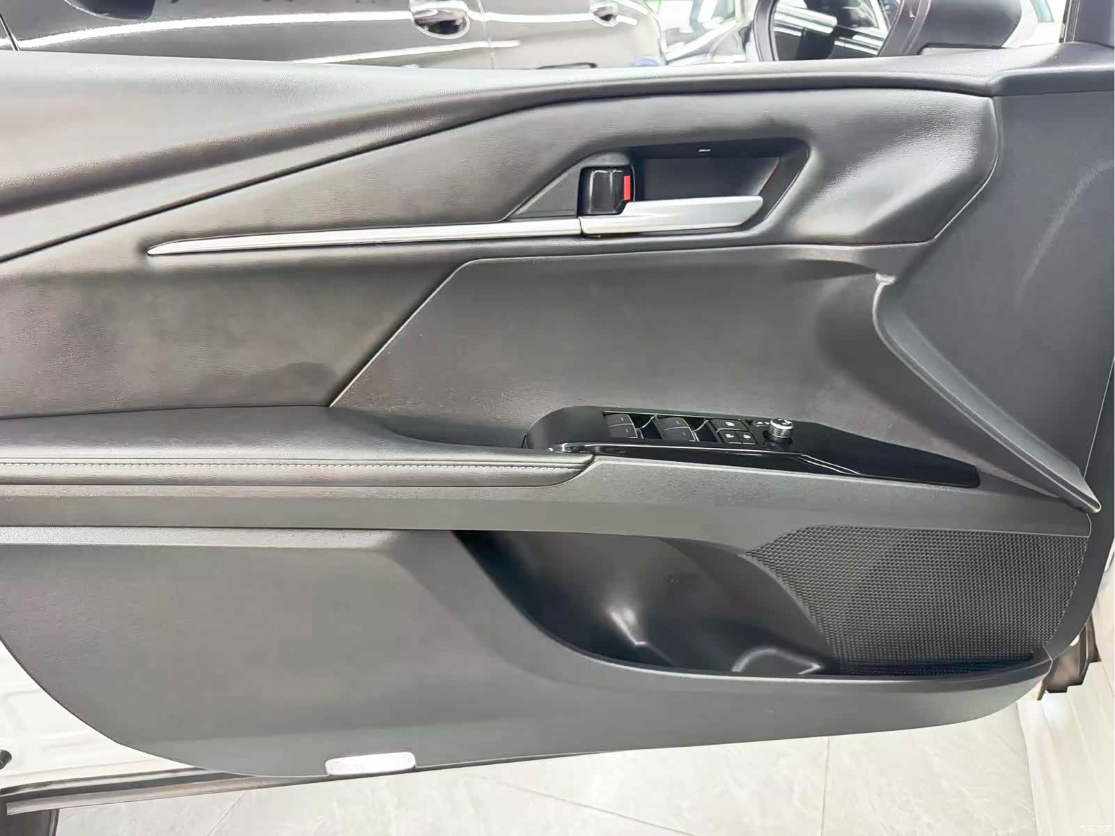 Toyota Camry, 2024 12
