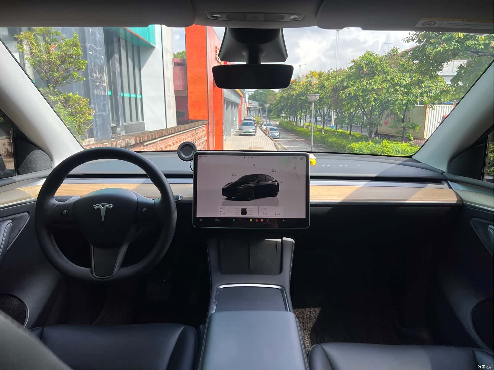 Tesla Model Y, 2022 11