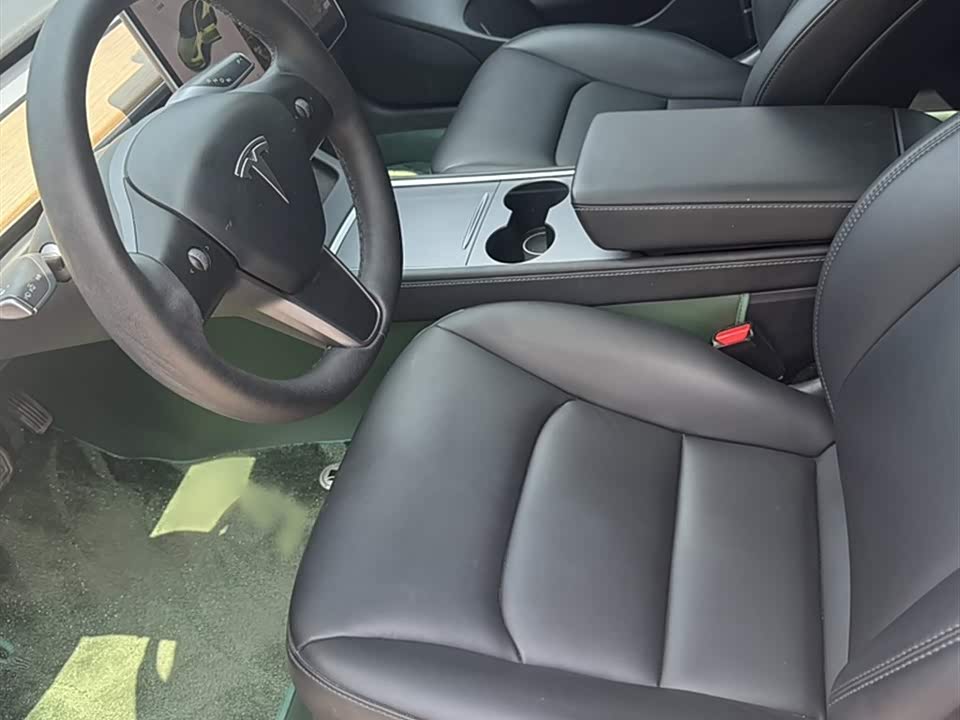 Tesla Model 3 Tesla Model 3