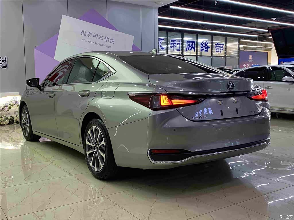 Lexus ES, 2024 18