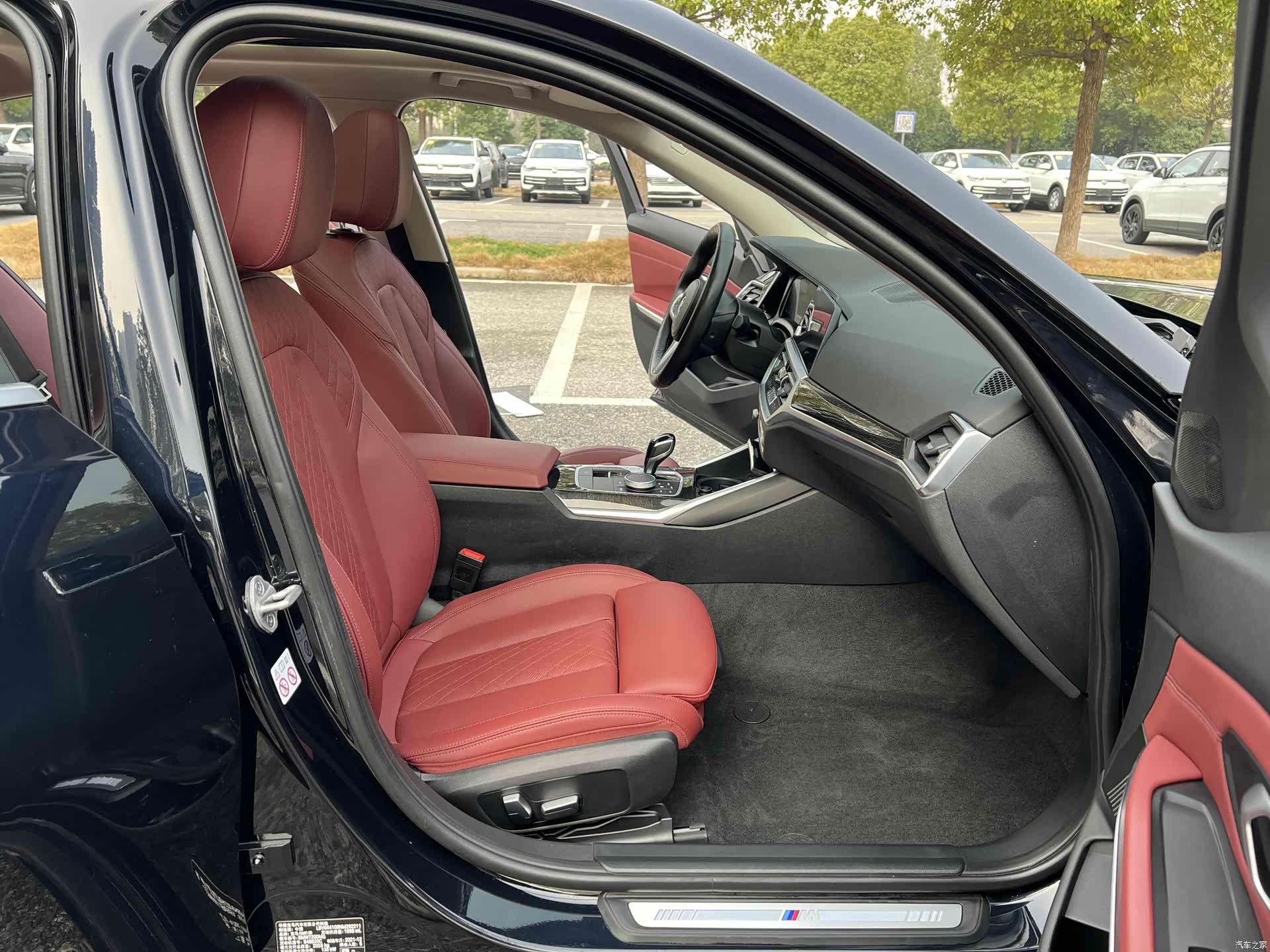 BMW 3 Series, 2022 все фото