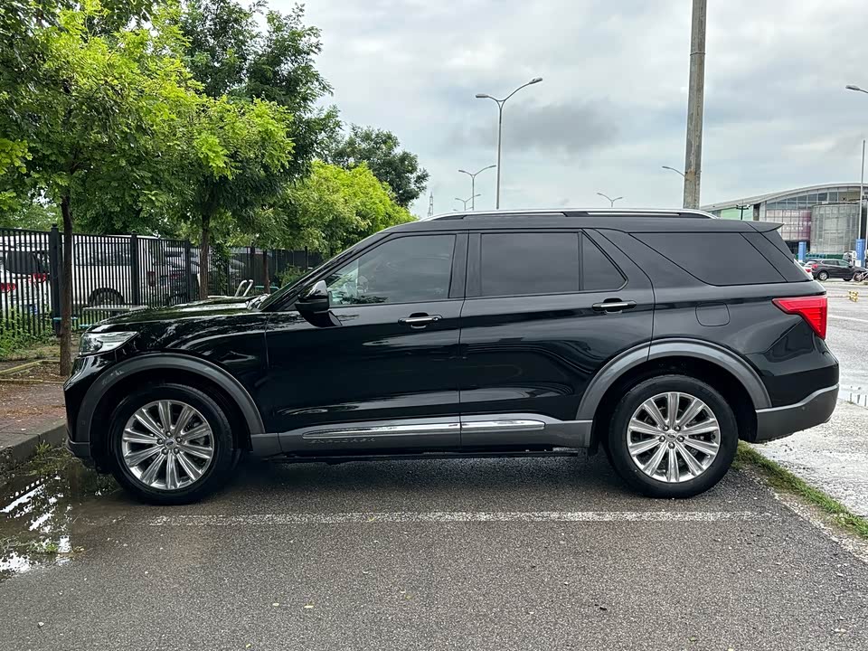 Ford Explorer Ford Explorer