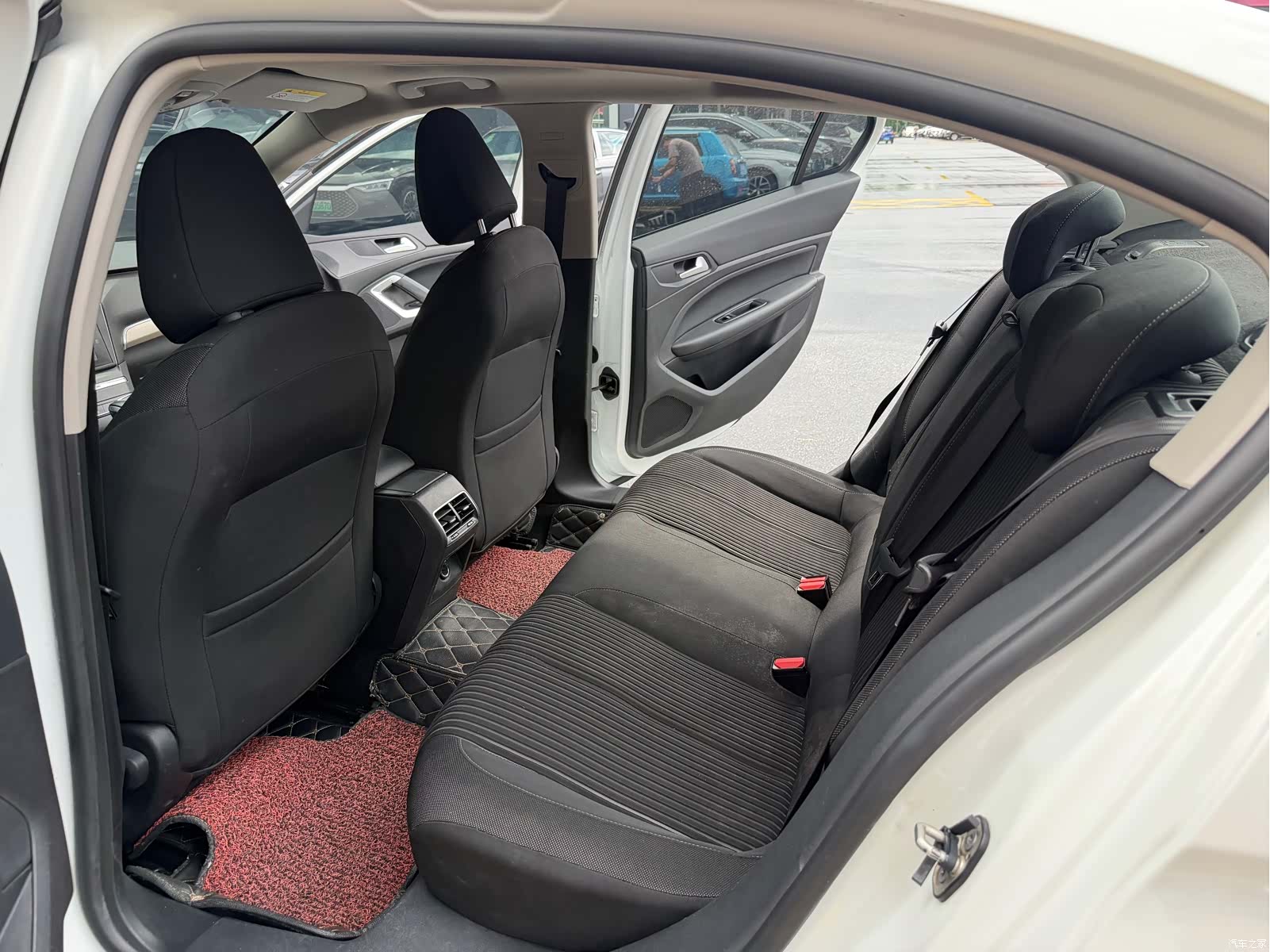 Peugeot 408, 2016 21