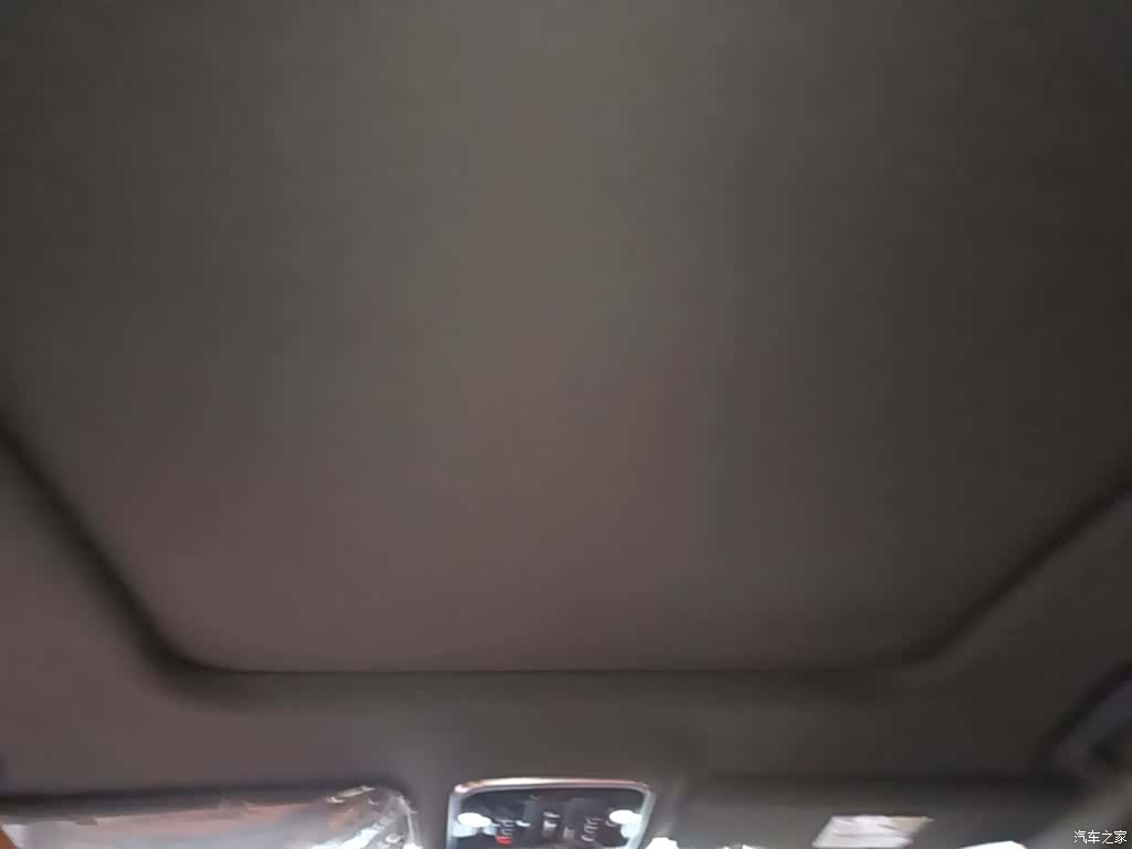 Jetour L7, 2026 14