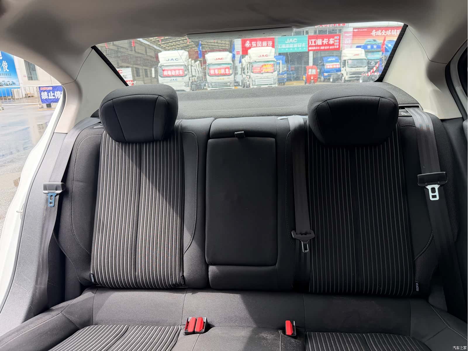 Peugeot 408, 2016 30