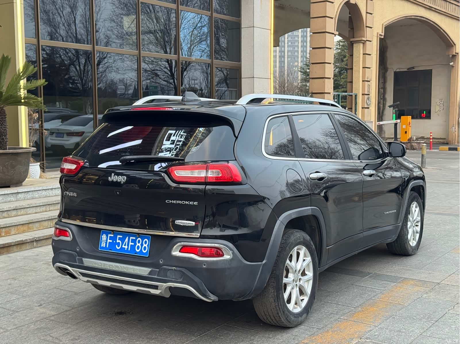 Jeep Cherokee, 2016 10