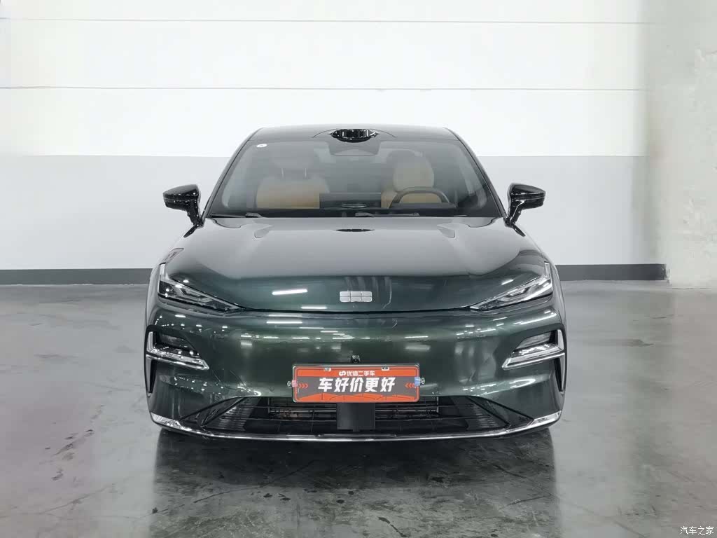 Geely 8, 2025 3