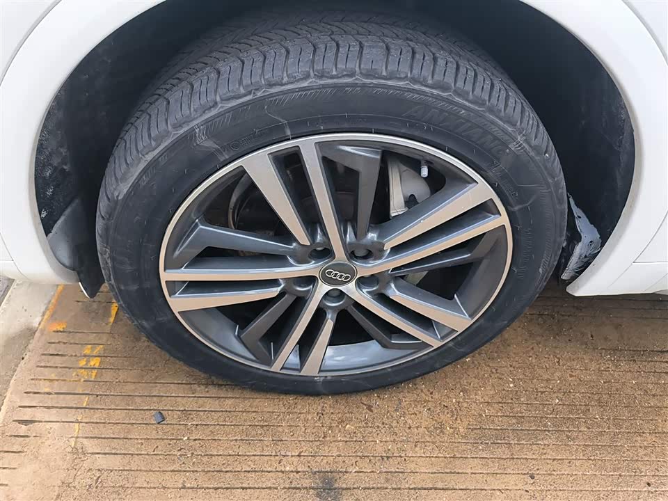 Audi Q5L Audi Q5L