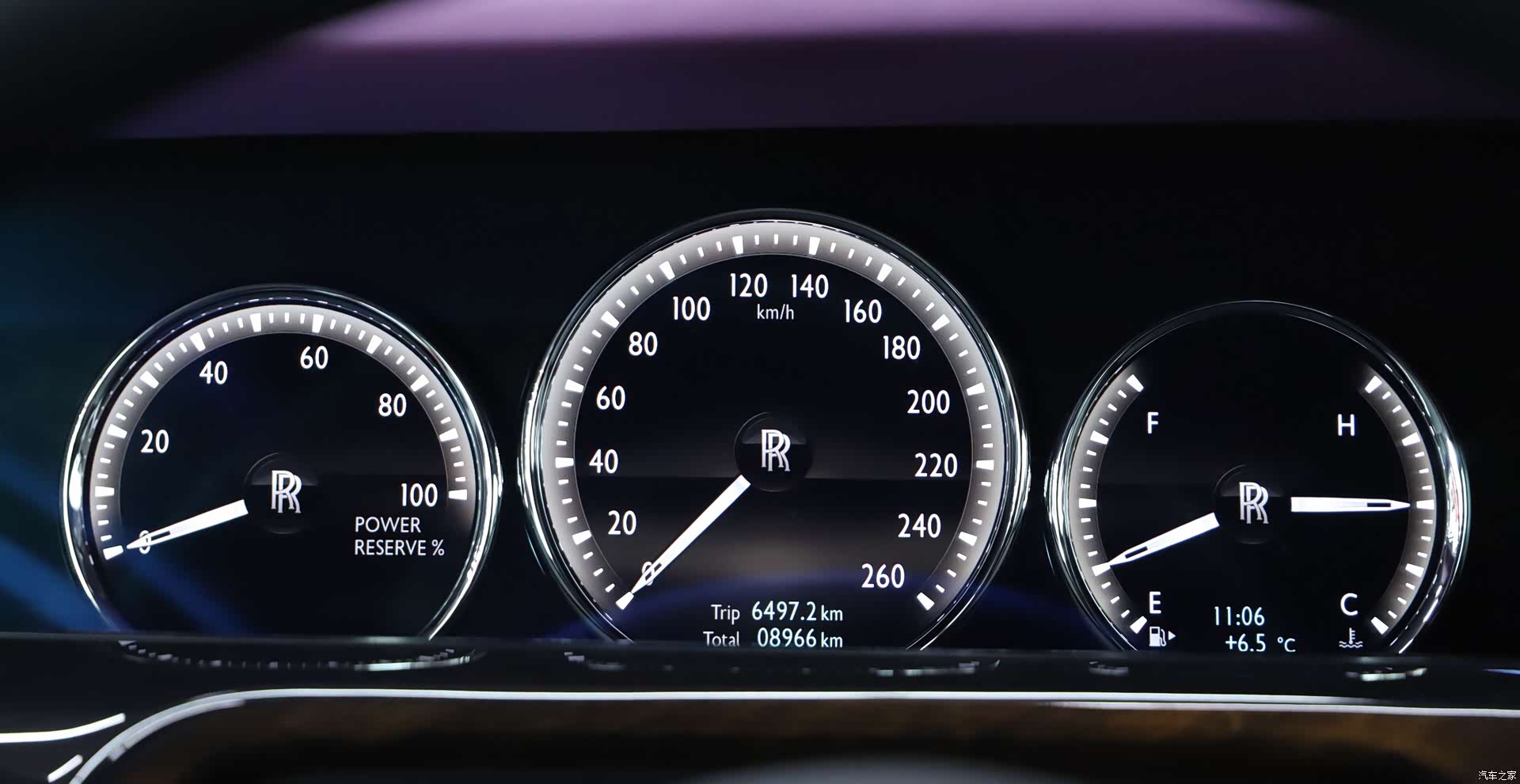 Rolls-Royce Phantom, 2021 все фото