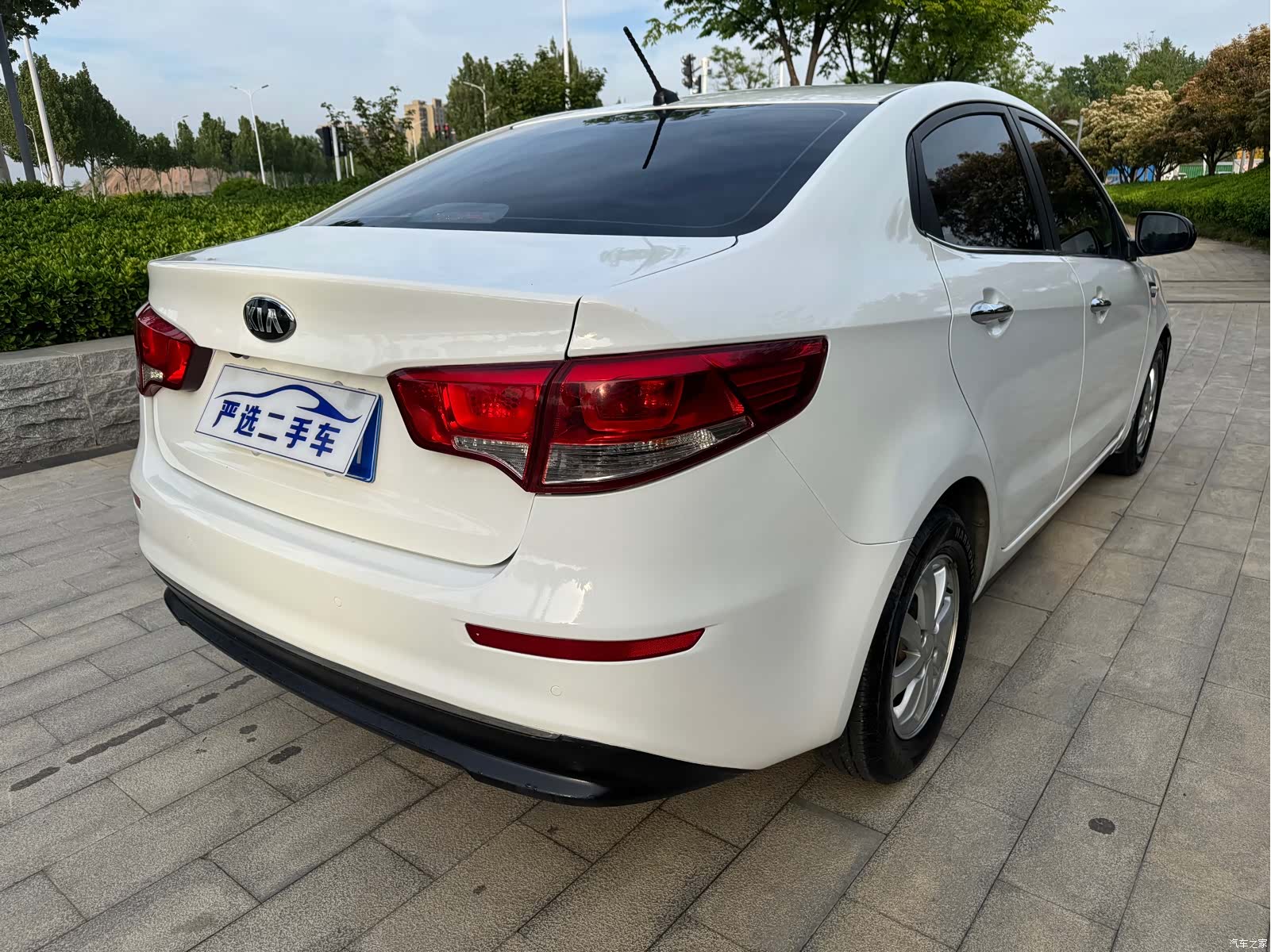 Kia K2, 2016 9