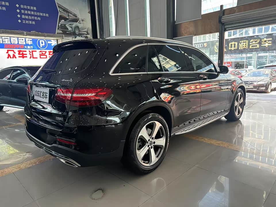 Mercedes-Benz GLC Mercedes-Benz GLC