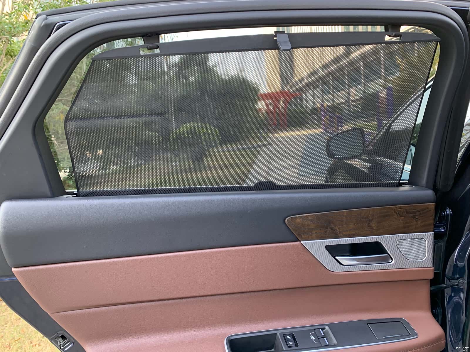 Land Rover XFL, 2019 17