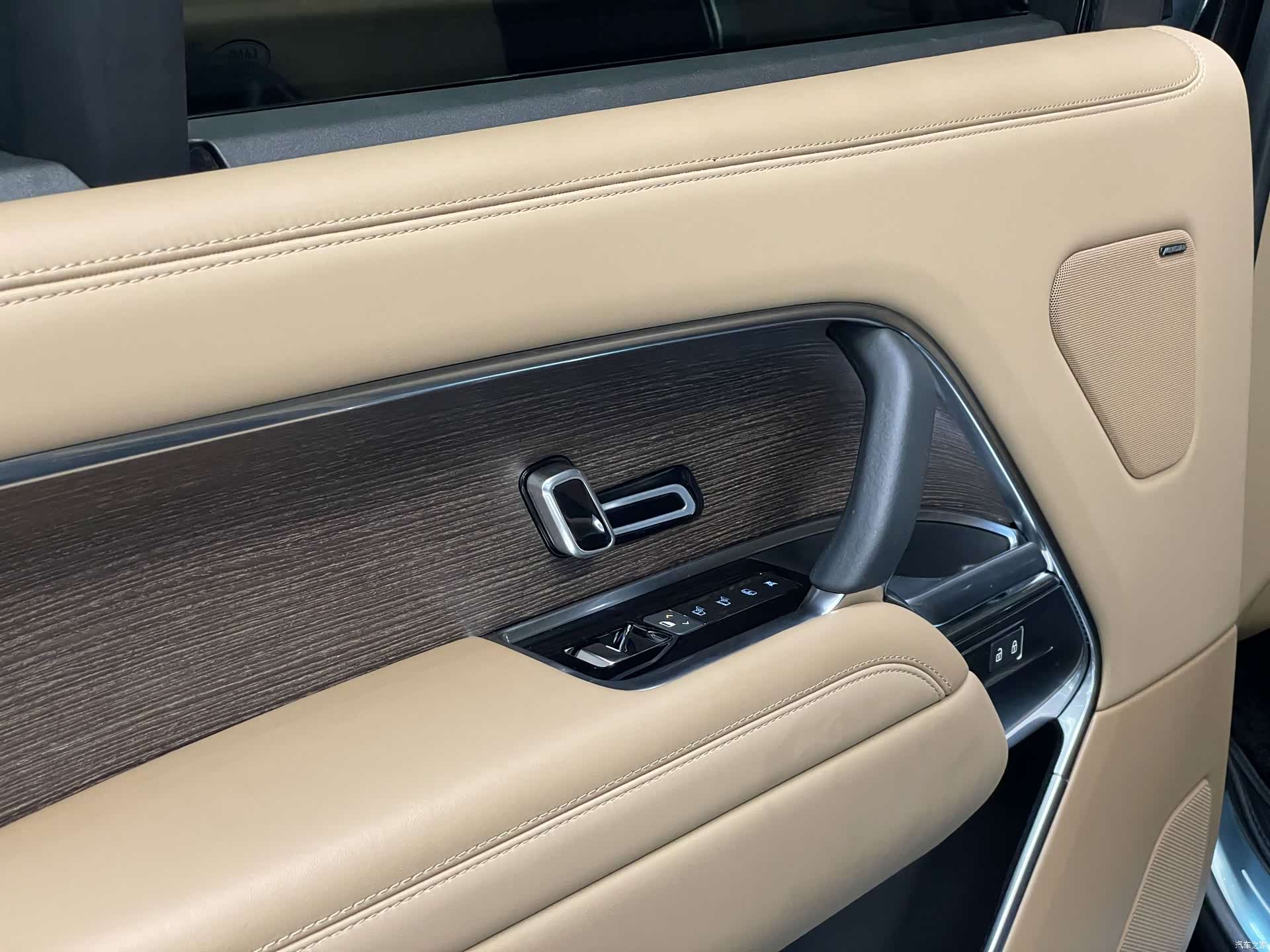 Land Rover Range Rover, 2025 28