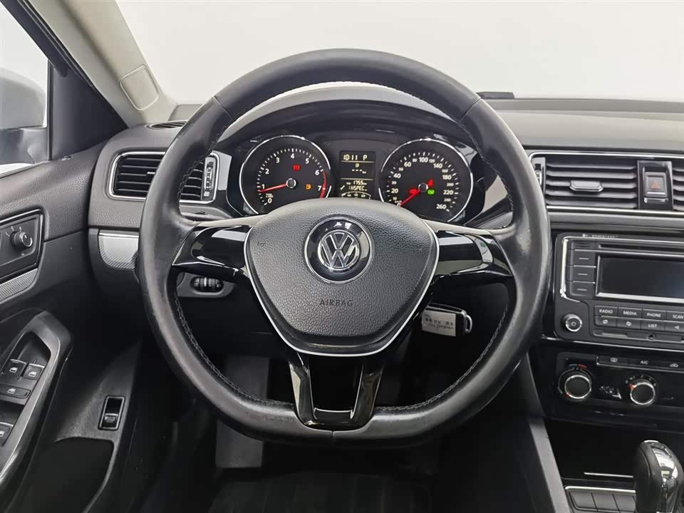 Volkswagen Sagitar Volkswagen Sagitar