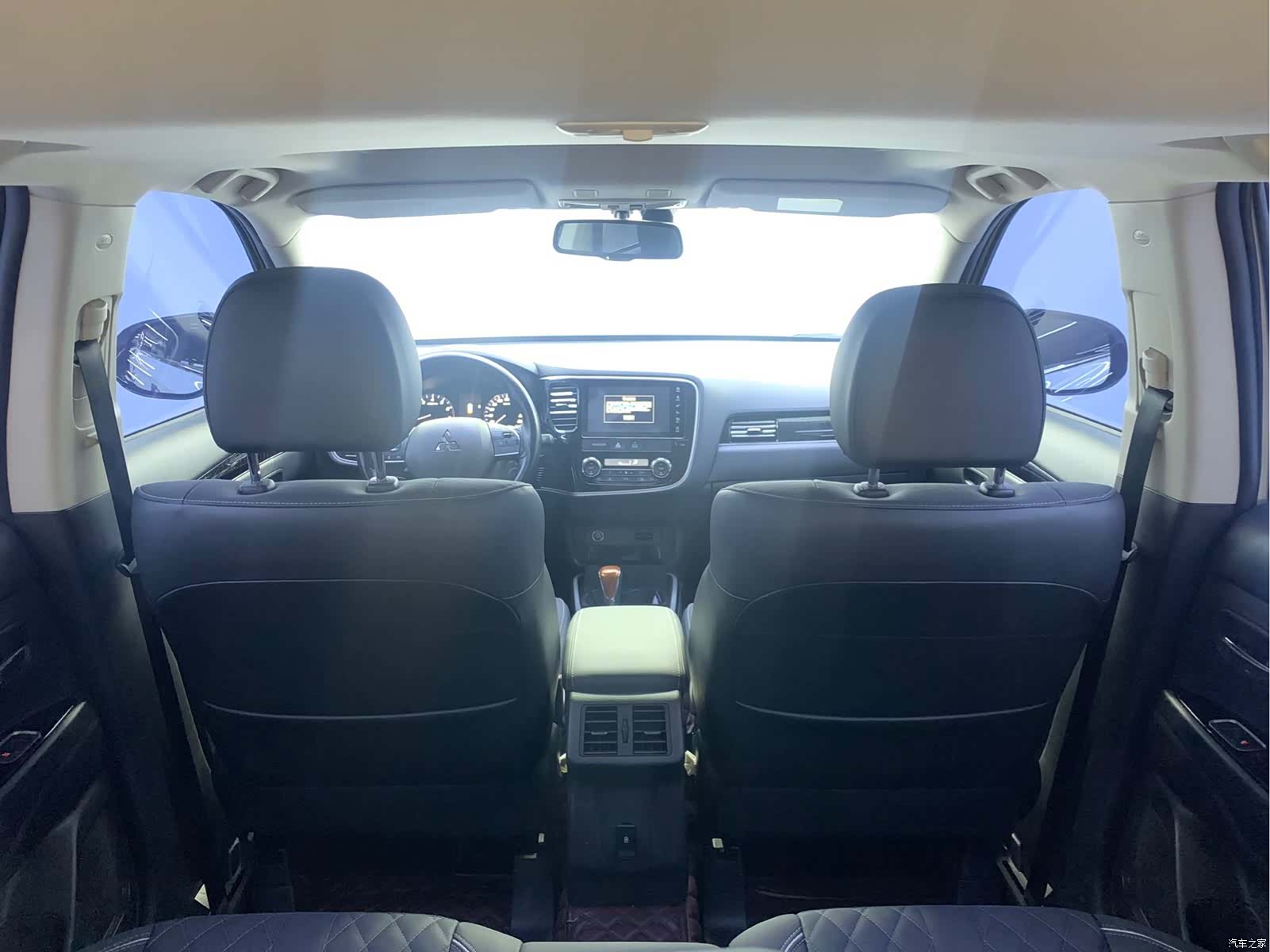 Mitsubishi Outlander, 2022 24