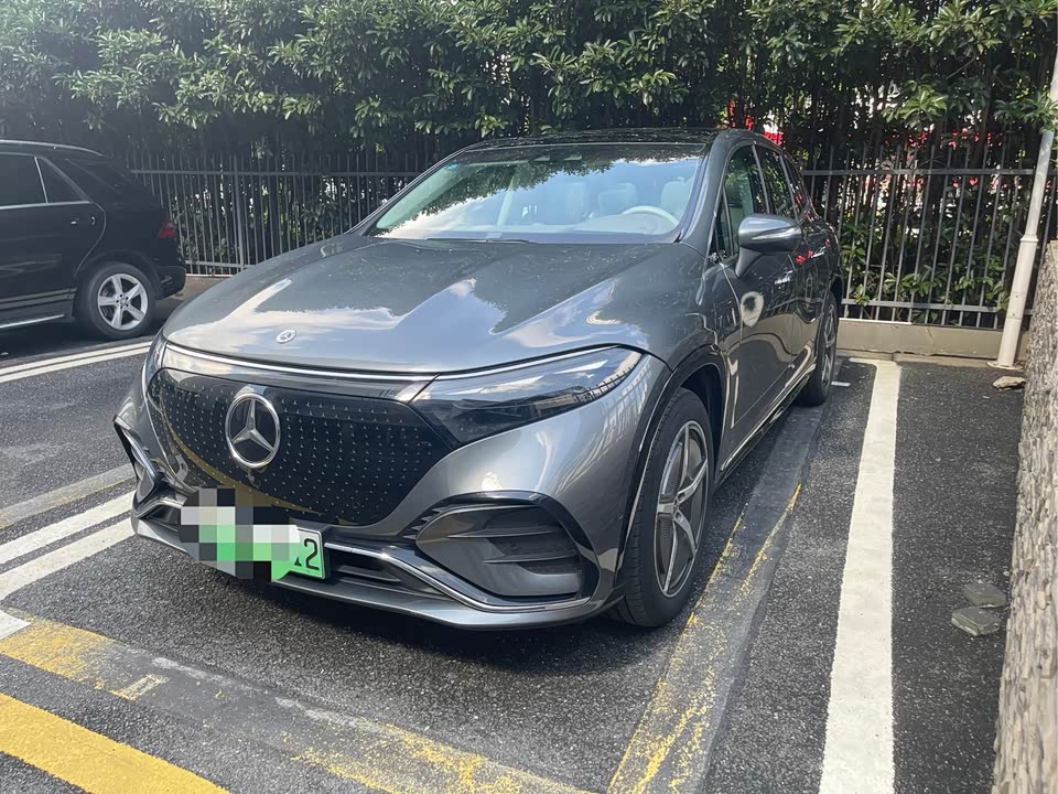 Mercedes-Benz EQS