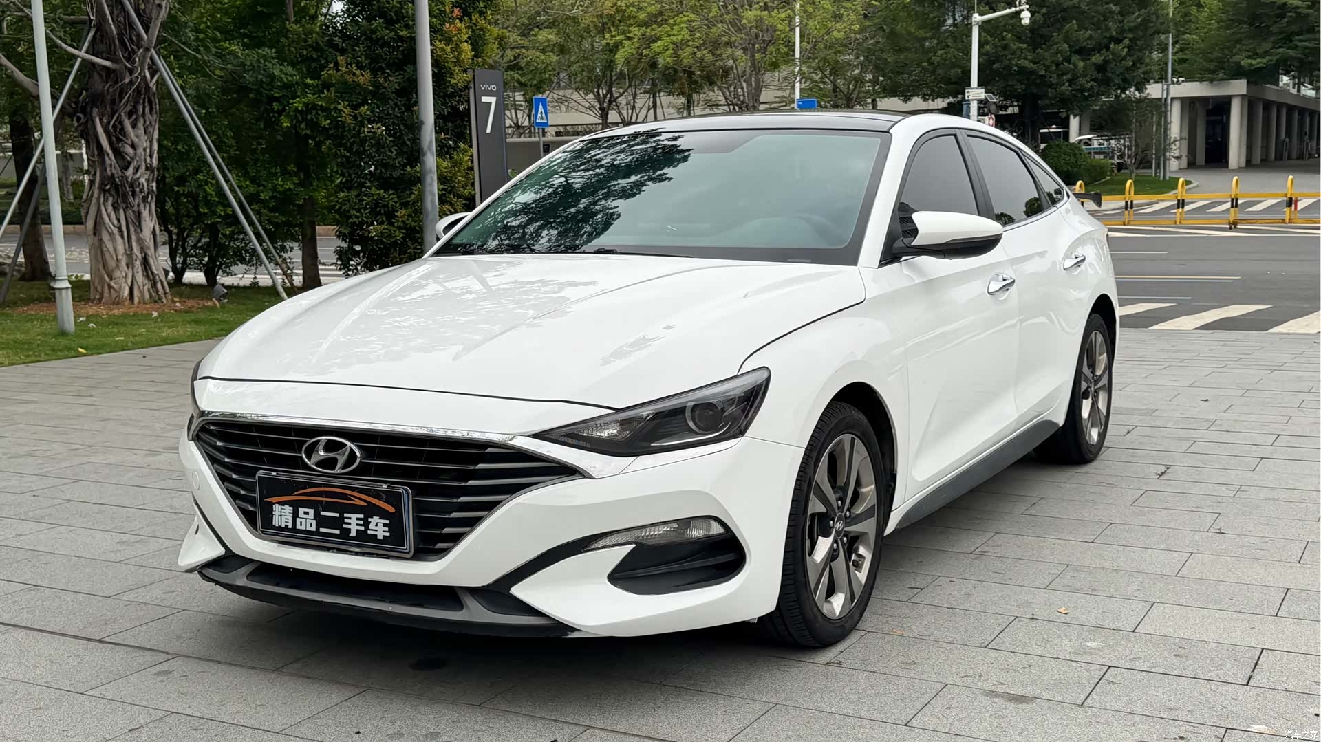 Hyundai Lafesta