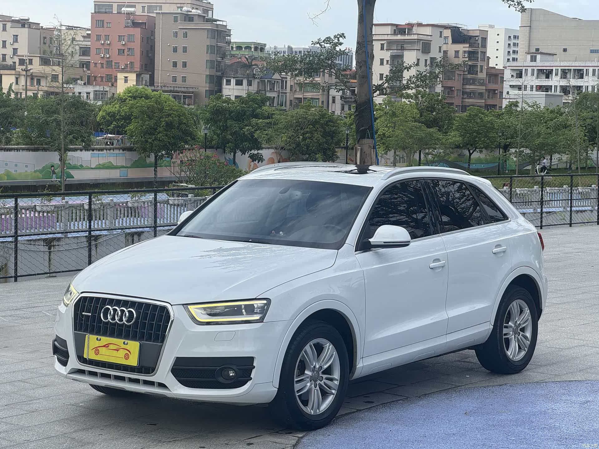 Audi Q3, 2014 1