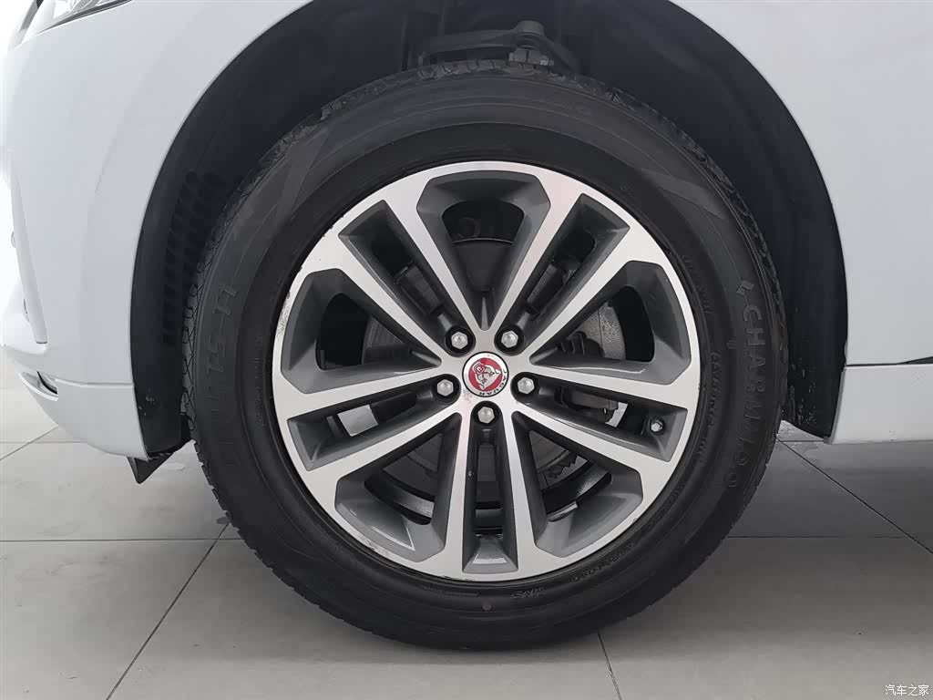 Jaguar F-PACE, 2017 17