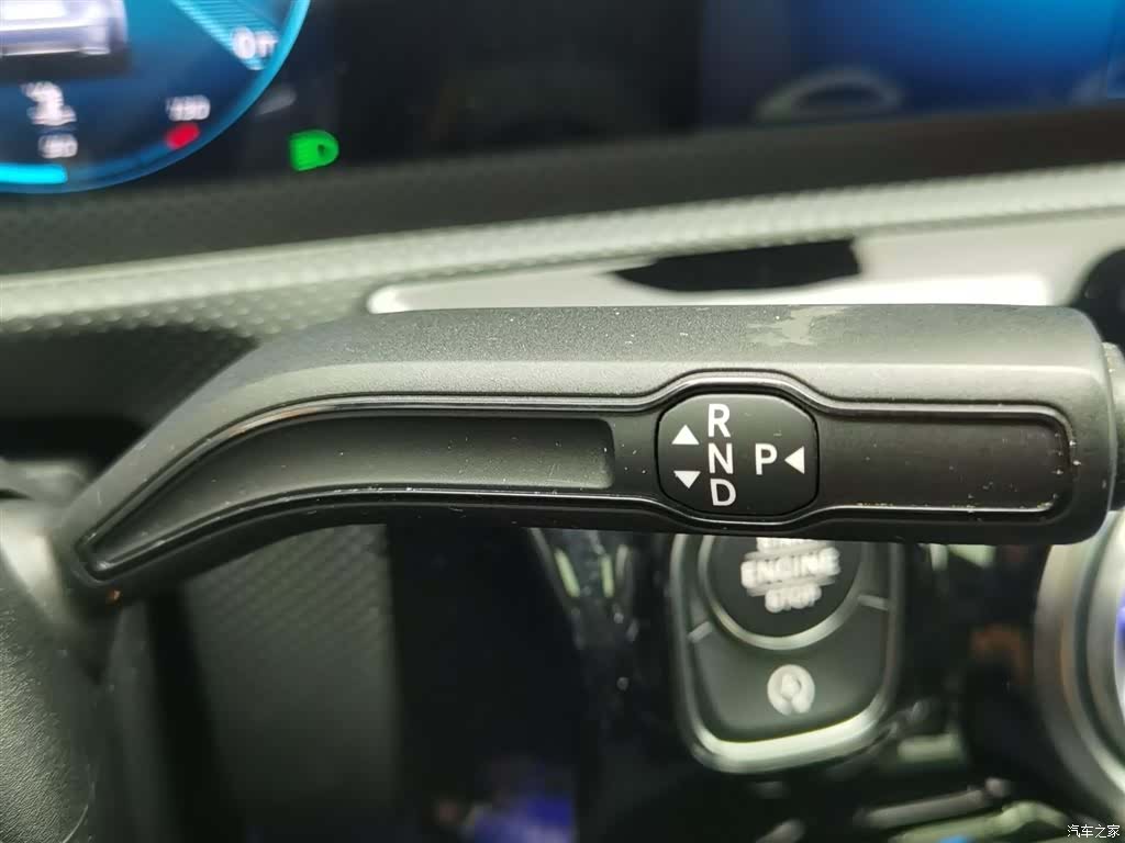 Mercedes-Benz A-Class, 2020 13