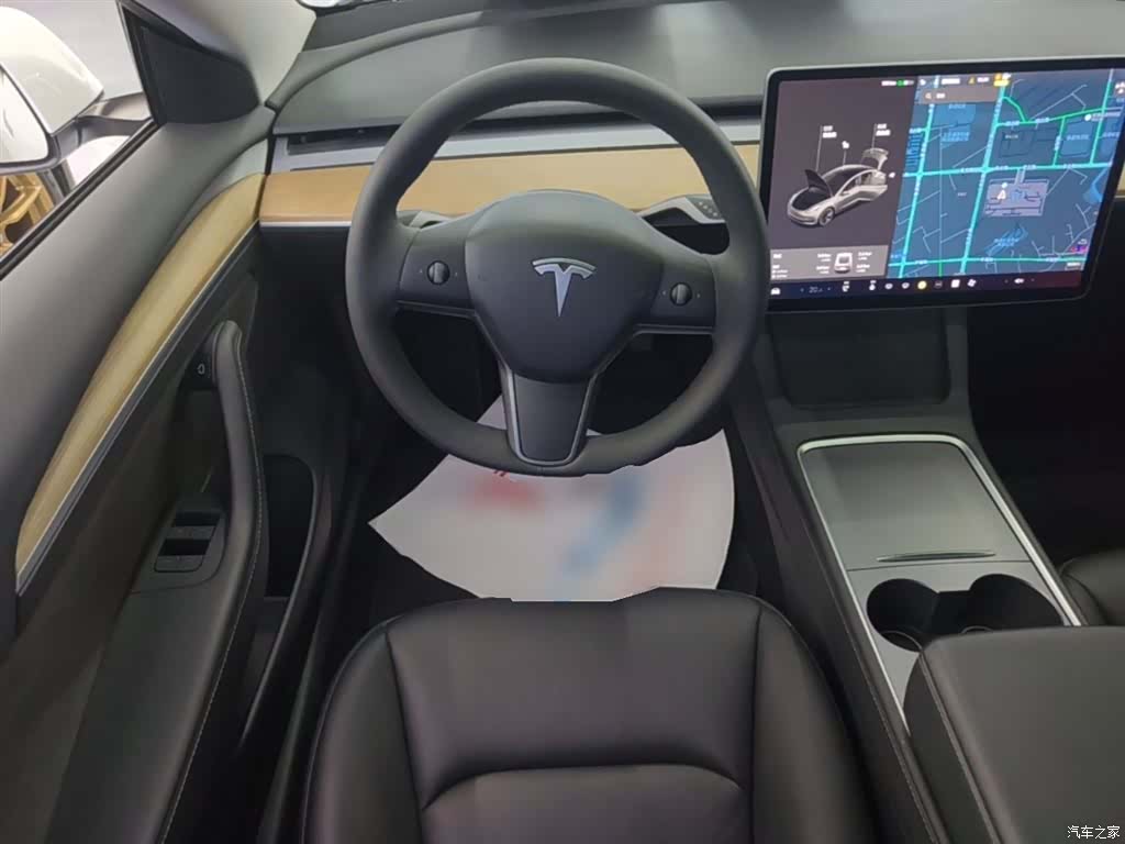 Tesla Model 3, 2021 11