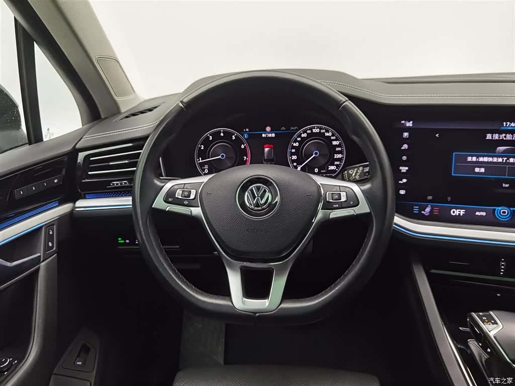 Volkswagen Touareg, 2020 11